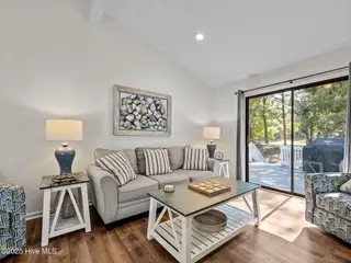 131 Oakleaf Drive, Pine Knoll Shores, NC 28512 – photo 16: Family Room