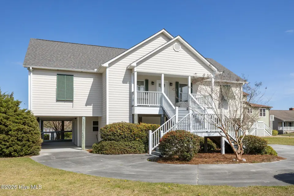 305 Joan Court, Beaufort, NC 28516 – photo 1 of 55: Front