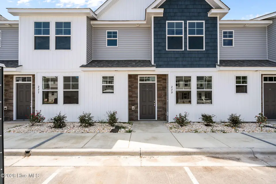 229 Sandy Cove Lane, Sneads Ferry, NC 28460 – photo 1 of 50