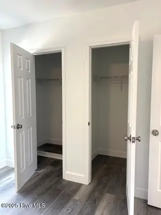 306 Foxtrace Lane, Hubert, NC 28539 – photo 21: Storage/Closets