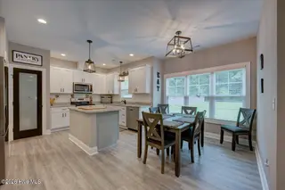 209 Pecan Grove Court, New Bern, NC 28562 – photo 13: 14-209_Pecan_Grove-17