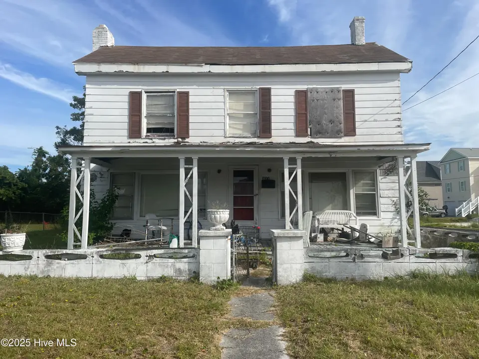 1000 Bay Street, Morehead City, NC 28557 – photo 1 of 1: 1000 Bay St