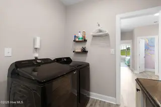 212 Taylorwood Drive, Beaufort, NC 28516 – photo 23: Laundry room off primary suite