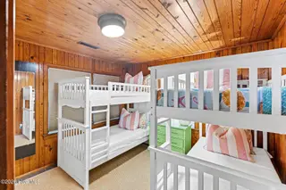 411 S Anderson Boulevard, Topsail Beach, NC 28445 — 3-bedroom home in Topsail Inlet Terrace, Topsail Beach, NC, photo 23 of 53: 026_411_s_anderson_blvd-26_337