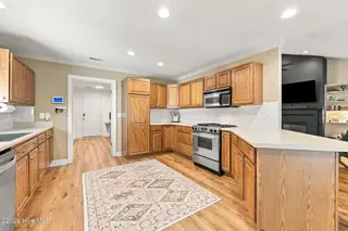 1405 Warwick Circle, Winterville, NC 28590 – photo 13: 28-web-or-mls-IMG_3270