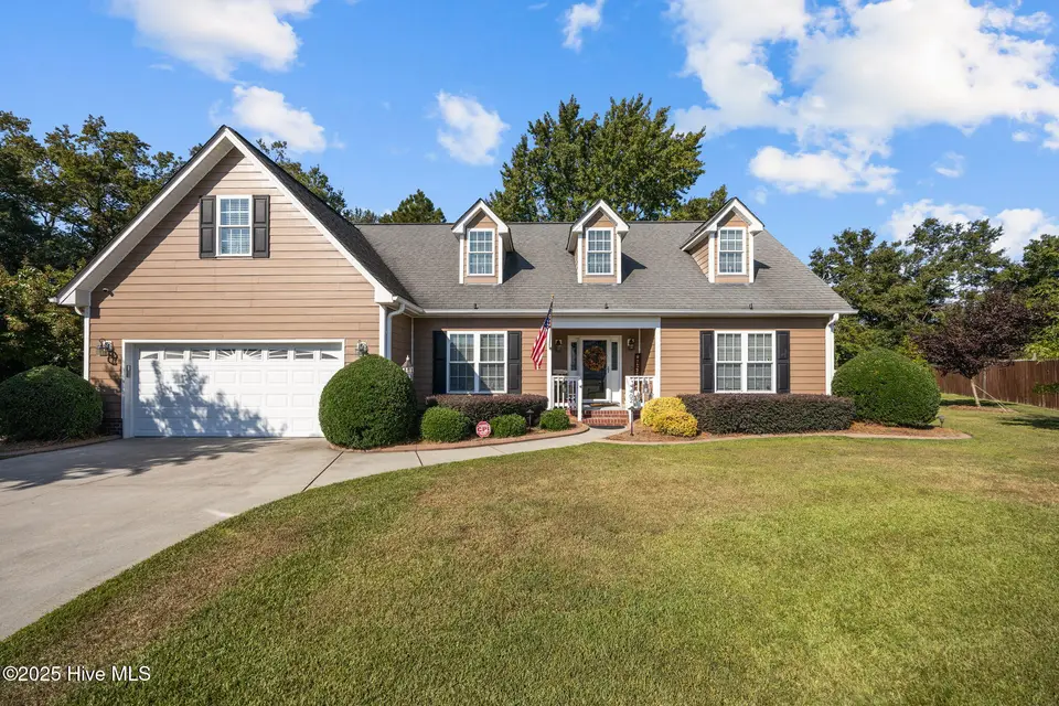 402 Meadowlark Drive, Winterville, NC 28590 – photo 1 of 53: exterior