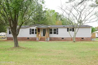 590 Luther Banks Road, Richlands, NC 28574 – photo 1: scholar-1