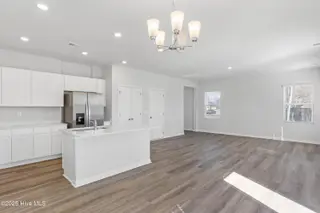 164 N Squires Run Lane, Richlands, NC 28574 – photo 8: Open Dining Area
