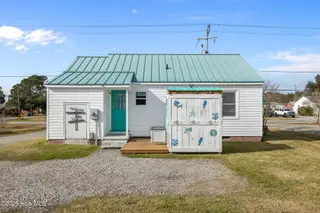 908 N 20th Street, Morehead City, NC 28557 – photo 4: 4-web-or-mls-1S3A9736