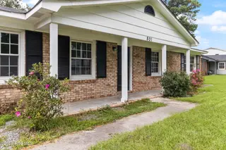 801 Brynn Marr Road, Jacksonville, NC 28546 – photo 4: 4-web-or-mls-IMG_9988RE