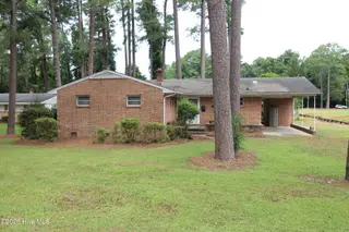 650 S May Street, Southern Pines, NC 28387 – photo 3: IMG_0010