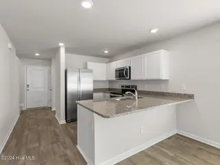 6339 Cowslip Way Unit 200, Leland, NC 28451 – photo 9: 8 kitchen