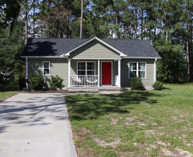 332 Holly Drive, Southport, NC 28461