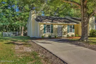 410 Cedar Creek Drive, Jacksonville, NC 28540 – photo 4