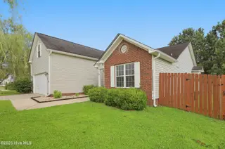 303 Brunswick Drive, Jacksonville, NC 28546 – photo 4
