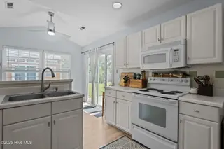 2232 White Road, Wilmington, NC 28411 – photo 11: 2232 White Road (46)