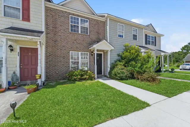 307 Bridgewood Drive, Jacksonville, NC 28546