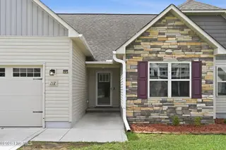 212 Holly Grove Court E, Jacksonville, NC 28540 – photo 5: 5-web-or-mls-04