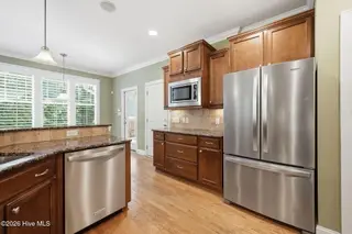 3952 Colony Woods Drive, Greenville, NC 27834 – photo 21: 25-web-or-mls-BLS_0029