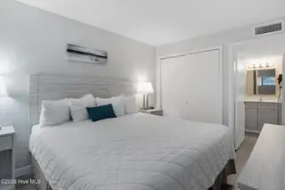 711 S Lumina Avenue 103, Wrightsville Beach, NC 28480 — 1-bedroom condo in Surf Motel Condo, Wrightsville Beach, NC, photo 13 of 19: Surf Suites 103 12