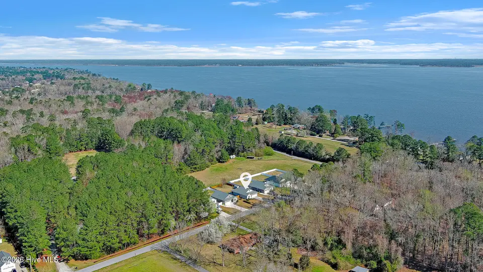 120 E Camp Kiro Road, New Bern, NC 28560 – photo 1 of 40: 120 E Camp Kiro