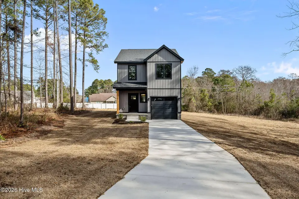 107 Maple Court, Havelock, NC 28532 – photo 1 of 40: 2-web-or-mls-DSC_6618