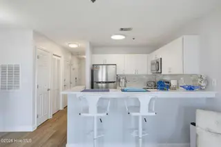790 New River Inlet Road 205b, North Topsail Beach, NC 28460 — 1-bedroom condo in Villa Capriani, North Topsail Beach, NC, photo 13 of 43: 3DzNhgg%21download