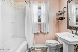 203 Banks Avenue, Goldsboro, NC 27534 — 3-bedroom home in Jefferson Park, Goldsboro, NC, photo 16 of 22: 19-203 Banks Ave-19