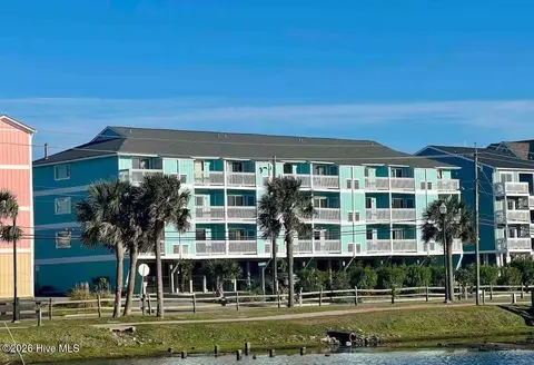 600 S Carolina Beach Avenue S 2f, Carolina Beach