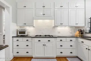 821 Chesapeake Place, Greenville, NC 27858 – photo 16: 44-web-or-mls-img_6415-Edited