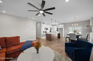 3022 Joe Stocks Road, Greenville, NC 27858 – photo 8: 20-web-or-mls-BLS_0039