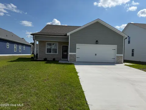 1024 Seven Iron Drive, Ayden