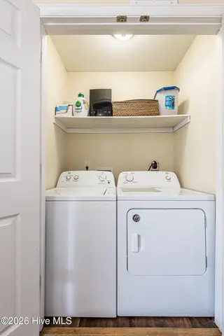 408 Decatur Road, Jacksonville, NC 28540 – photo 12: Laundry