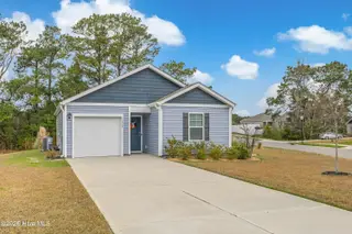 1515 King Lucius Way SE, Bolivia, NC 28422 — 3-bedroom home in Avalon, Bolivia, NC, photo 2 of 38: 1515 King Lucius Way SE