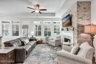 142 Rice Marsh Way, Wilmington, NC 28412 — 3-bedroom home in Bella Port, Wilmington, NC, photo 24 of 62: 142 RICE MARSH WAY - LIVING ROOM