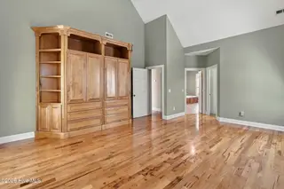 3623 Wingfoot Drive, Southport, NC 28461 — 3-bedroom home in St James, Southport, NC, photo 19 of 64: primary built ins