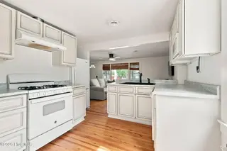 390 Pearson Circle, Newport, NC 28570 – photo 20: 21-web-or-mls-590A6018