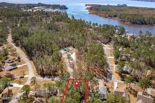 5821 Port Drive, New Bern, NC 28560 – photo 2: 5821 Port pic1