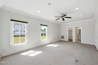 807 E Front Street, New Bern, NC 28560 – photo 12: 13-web-or-mls-0C0A9495
