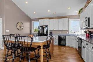 1608 Ocean Drive, Emerald Isle, NC 28594 – photo 14: Kitchen