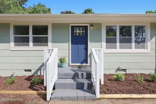 319 Lakewood Drive, Jacksonville, NC 28546 – photo 2