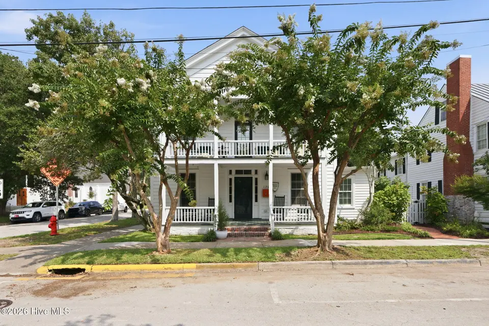 120 Moore Street, Beaufort, NC 28516 – photo 1 of 50: 36-web-or-mls-590A3292