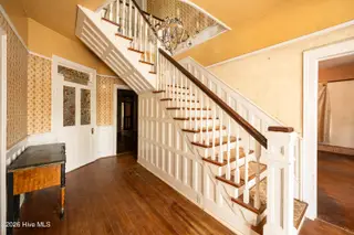 401 N Massey Street, Selma, NC 27576 – photo 4: 401NMassey-Foyer-2