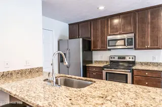 540 W Connecticut Avenue, Southern Pines, NC 28387 – photo 7: DSC01710