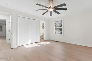 305 Country Club Drive, Jacksonville, NC 28546 – photo 17: 30-web-or-mls-DSC06190
