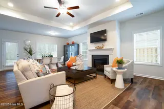 4612 Parsons Mill Drive, Castle Hayne, NC 28429 – photo 4: Great Room 1 - Gwinnett