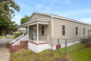 901 Walnut Street, Wilmington, NC 28401 – photo 5: 04-Final Exterior Joseph