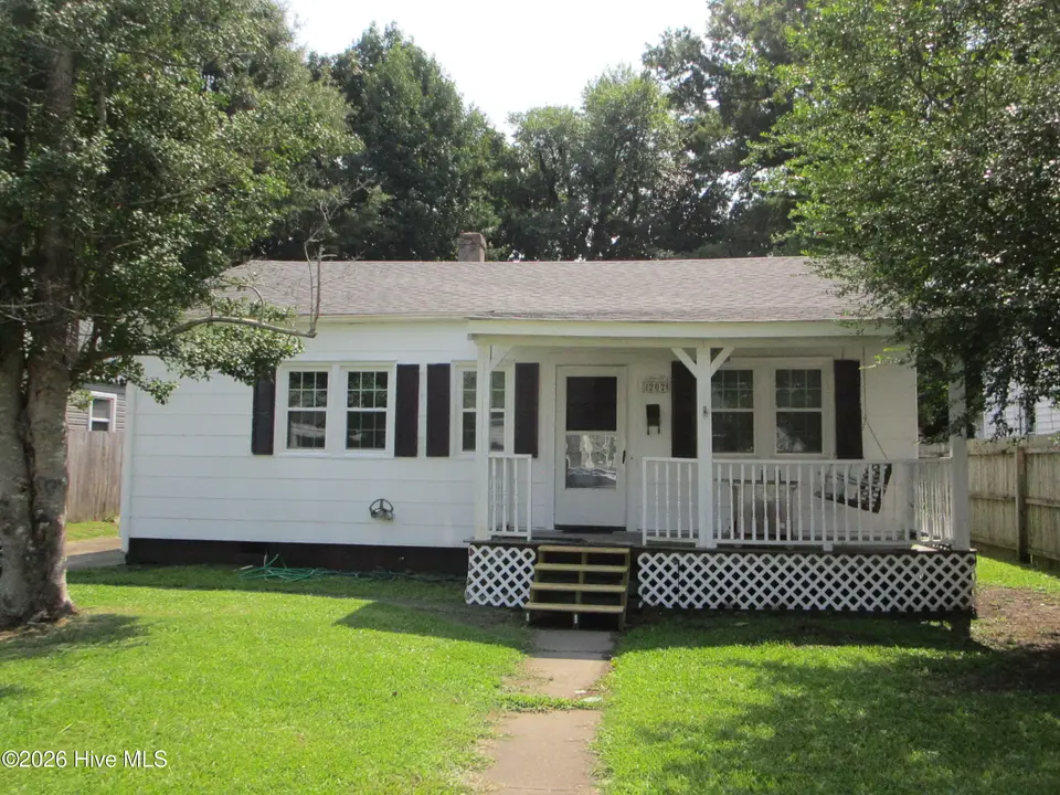 202 Harrell Street, Elizabeth City, NC 27909 – photo 1 of 21: IMG_8854