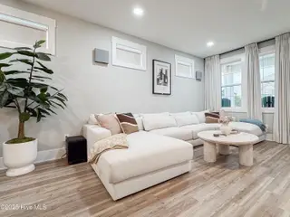 504 Ocean Boulevard Unit B, Carolina Beach, NC 28428 – photo 22: IMG_8095