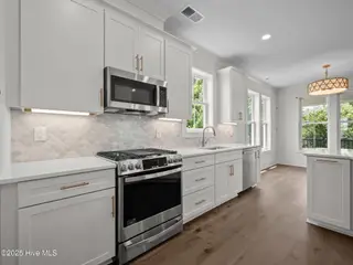609 Cannonsgate Drive, Newport, NC 28570 – photo 6: Kitchen